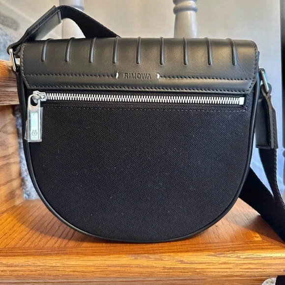 Rimowa cross body bay  new with tag, comes with 34x34” Dior or fendi s… - Picture 2 of 10